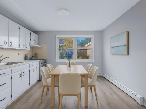 211 Glen Cove Ave APT 2, Sea Cliff, NY 11579