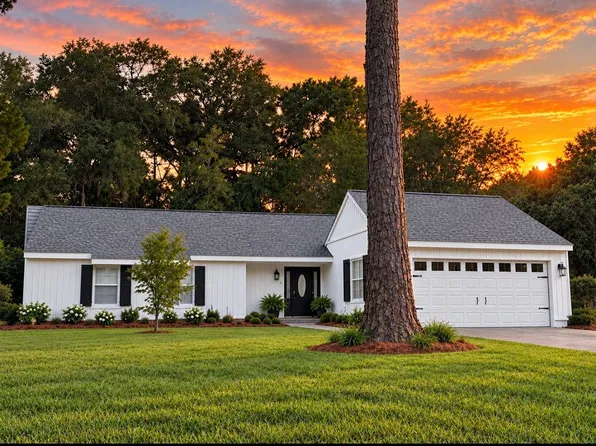 2972 Orion Dr, Waycross, GA 31503