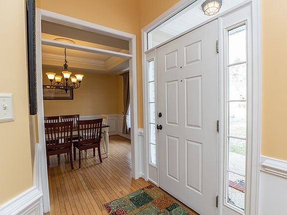 5th image of 10405 Park Tree Pl