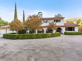 575 Pine Creek Rd, Walnut Creek, CA 94598