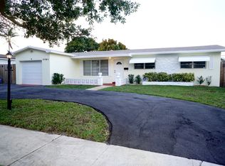 7701 NW 2nd St, Pembroke Pines, FL 33024