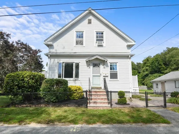 15 Bardsley St, Acushnet, MA 02743