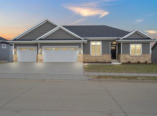 2246 Eldie Dr, Asbury, IA 52002