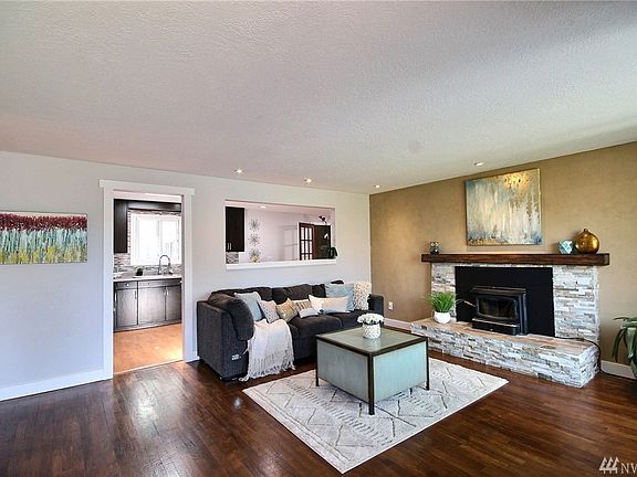 2nd image of 13824 9th Pl S