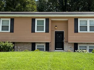 8605 Perth Ln, Clinton, MD 20735