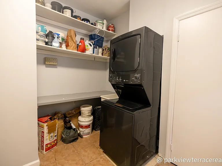 1255 Pacific St #1 — Photo 7