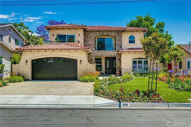1st image of 328 N 4th Ave