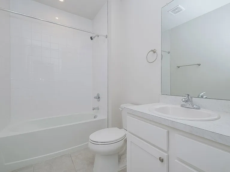 35227 Brienne St — Photo 18