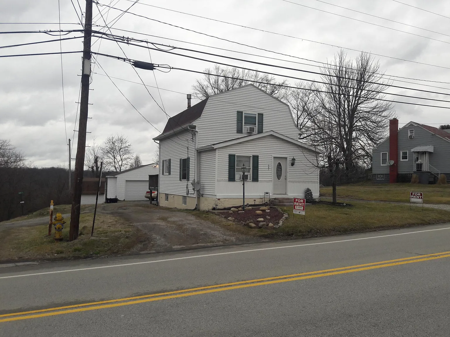 987 Route 837 photo 1