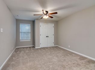 1130 W 11th St #C4, Lawrence, KS 66044