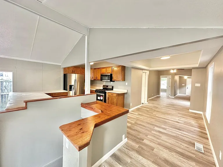 1217 Filmore St — Photo 3