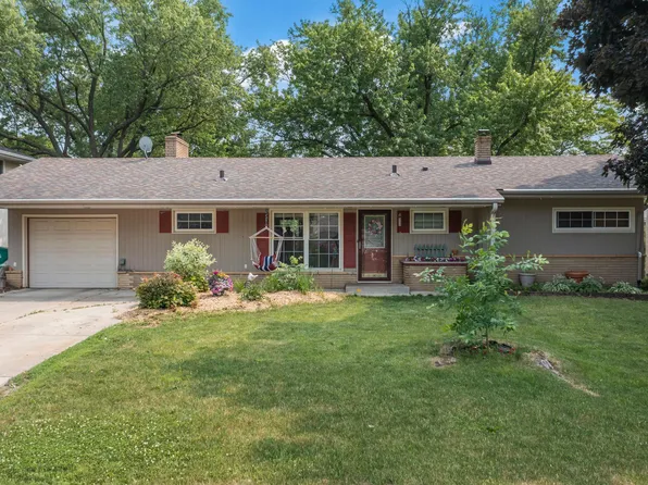 342 Edith Dr, West Saint Paul, MN 55118