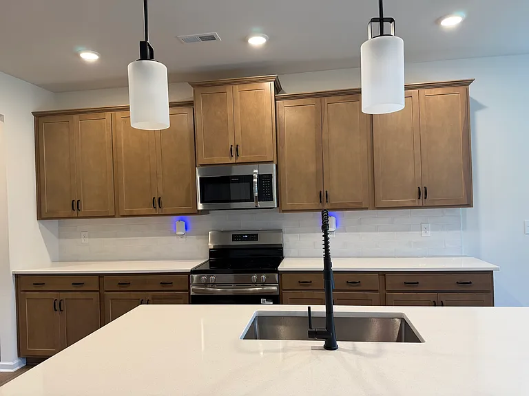Electric stove, large stainless steel sink