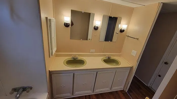 2827 Friendly Ln #6 — Photo 6