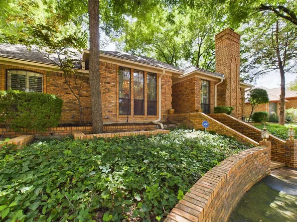 916 Plantation Dr, Desoto, TX 75115