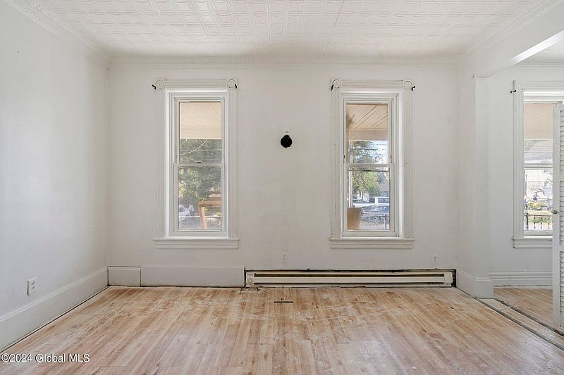 4th image of 19-21 Bunn Street