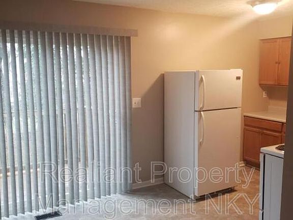 3rd image of 62 Bustetter Dr