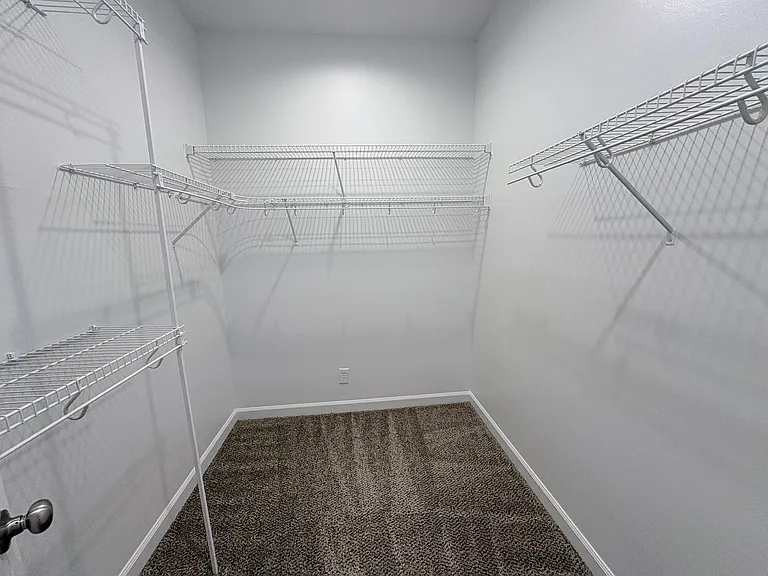 208 Forest View Ct — Photo 22