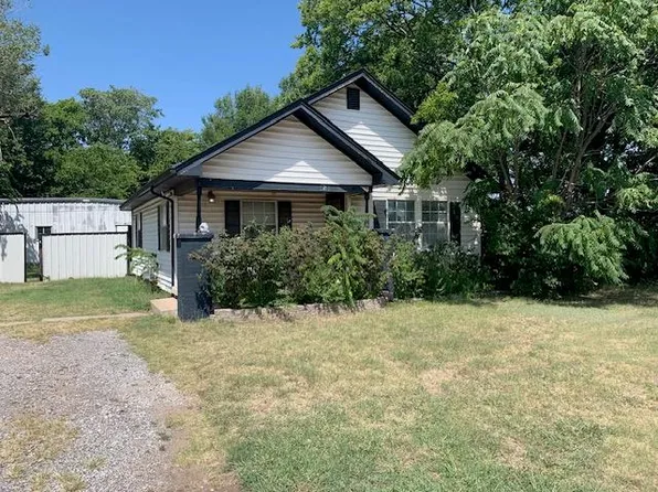 121 N Classen Ave, Moore, OK 73160