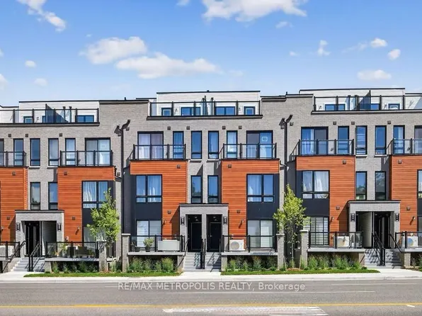 155 Tapscott Rd #24, Toronto, ON M1B 2L2
