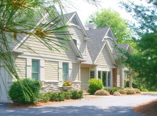 330 White Eagle Trl, Hudson, WI 54016