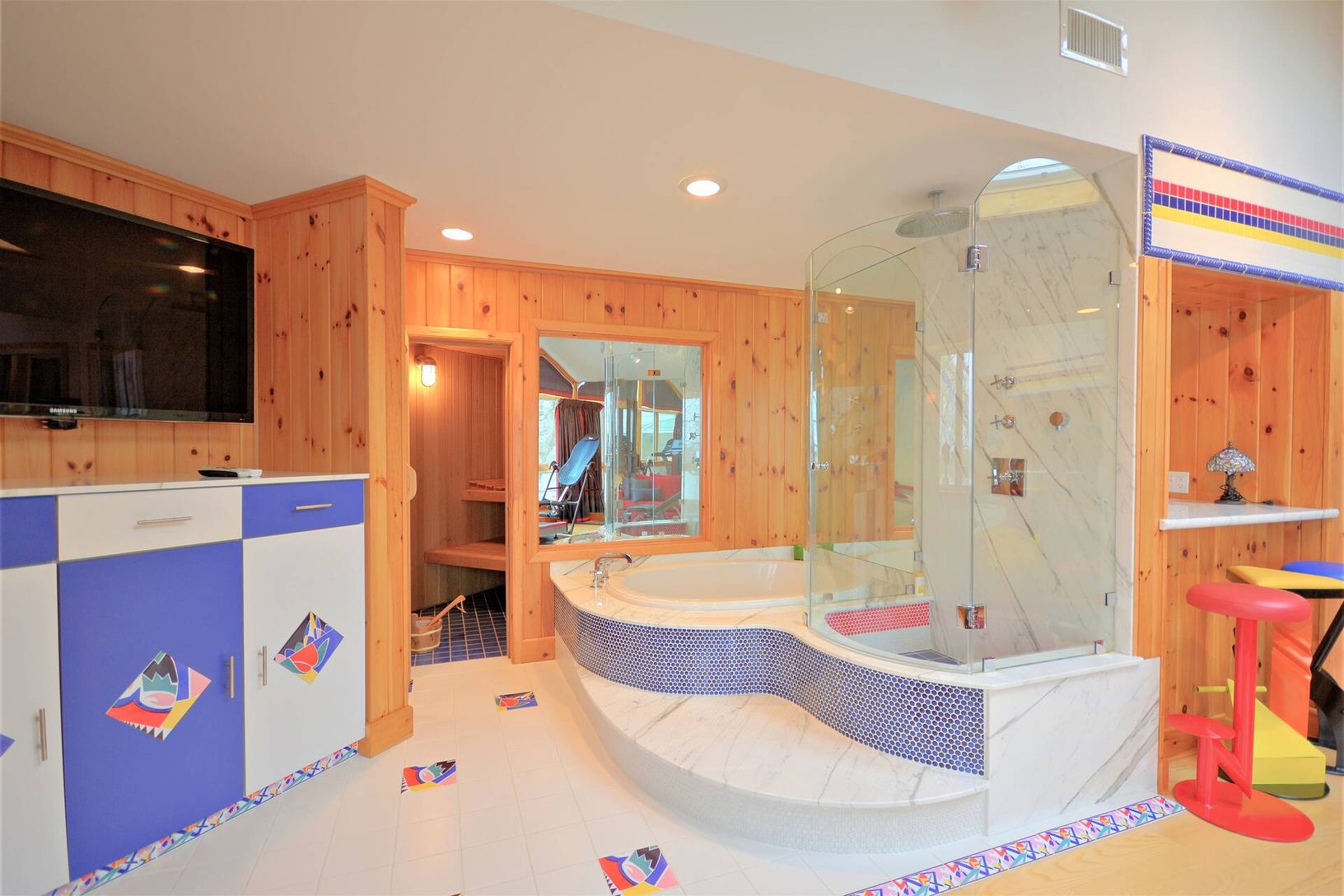  Primary Suite Steam, Spa & Sauna