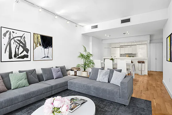 Sold by Compass | media 1