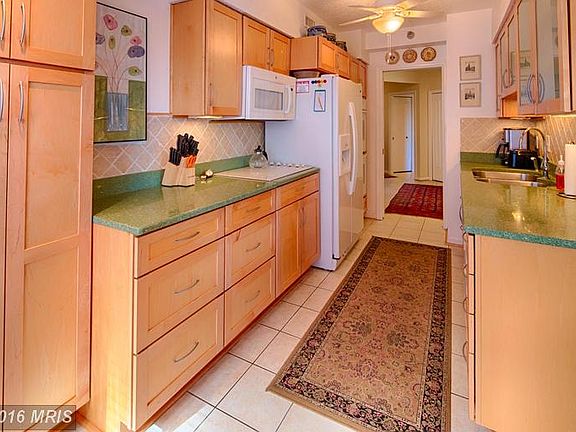 5th image of 5800 Nicholson Ln #1406