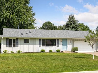 108 Redwood Dr, Apple Valley, MN, 55124