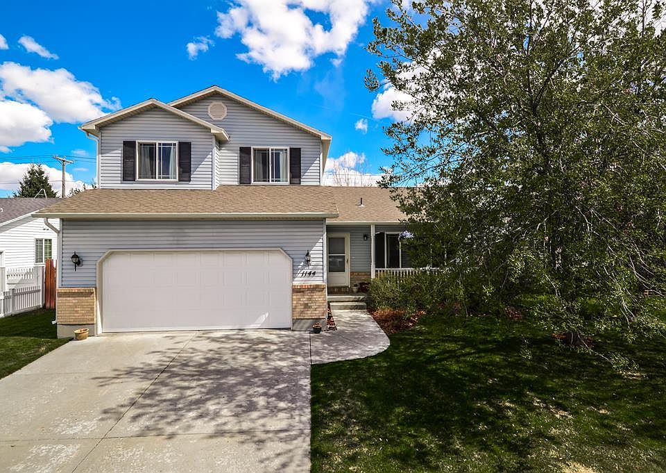 1st image of 1144 Clarence Dr