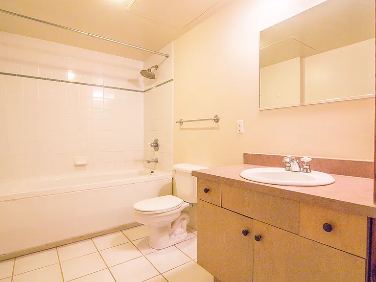 1801 Wynkoop St #315 — Photo 16