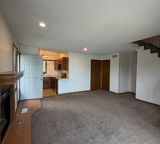 1007 N Lakewind St — Photo 16
