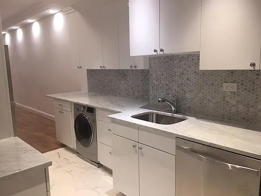 Rented by R New York | media 16