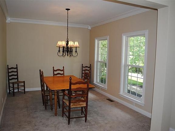 4th image of 1063 Thornwilde Dr
