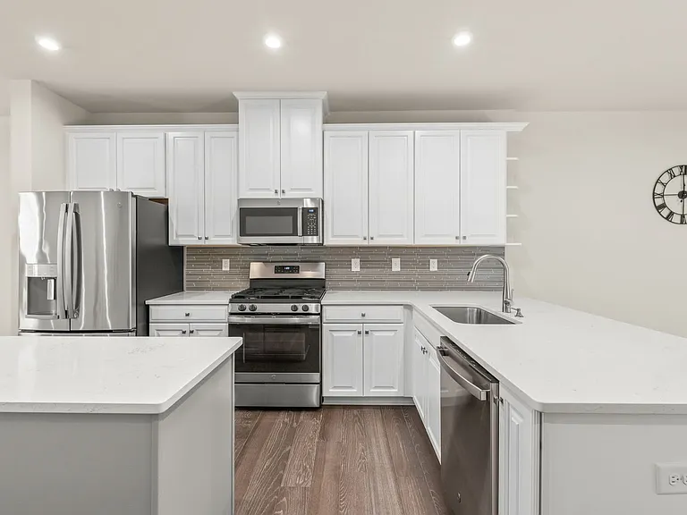 135 Music Hall Way — Photo 13