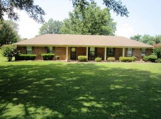 6935 Meadowbrook Ln, Olive Branch, MS 38654