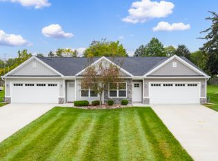 1019 Firecreek Ct, Temperance, MI 48182