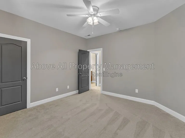 8313 Henderson Rd — Photo 43