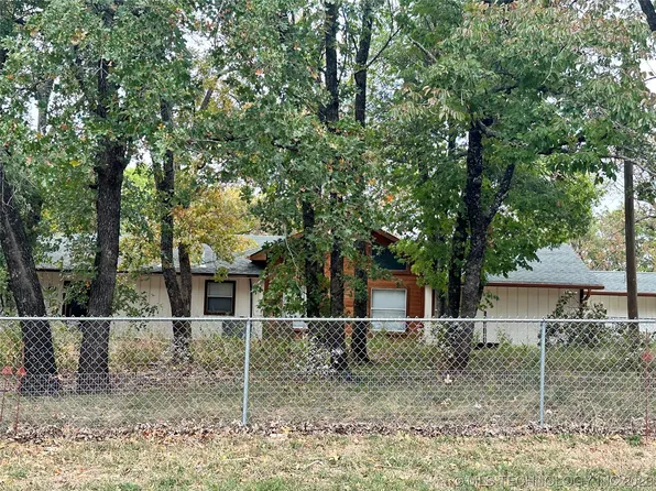 4409 Chickasaw Trl, Sulphur, OK 73086