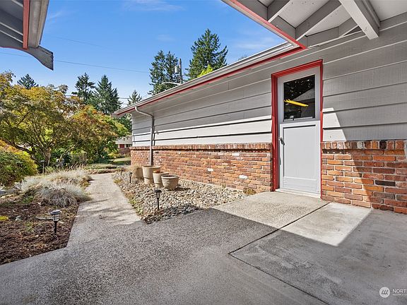 2nd image of 10109 Wauna Street SW