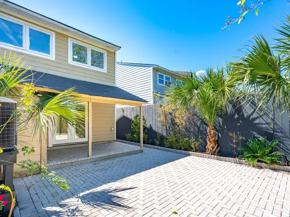 16 Cedar St, Charleston, SC 29403