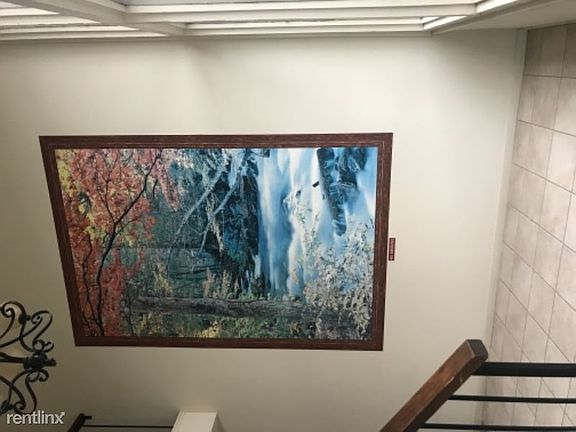 4th image of 1155 Bayswater Ave