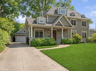 2645 Greenleaf Ave, Wilmette, IL 60091