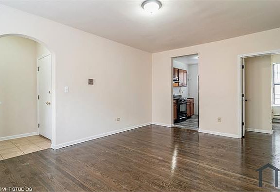 2nd image of 3217 W Diversey Ave #Af206