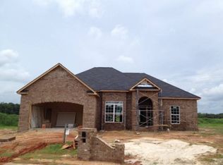 104 Rushmore Pl, Kathleen, GA 31047