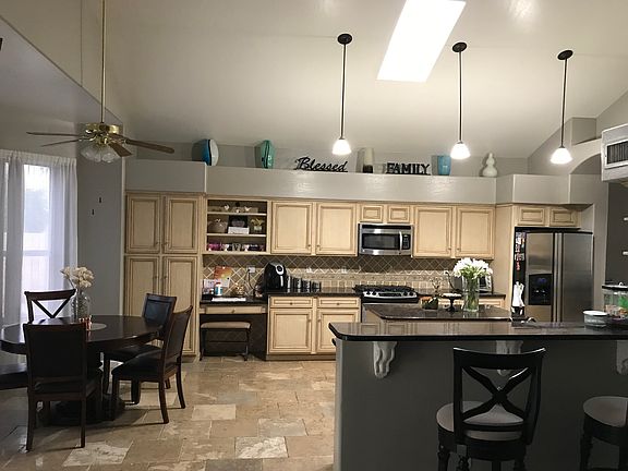 2nd image of 13347 W Holly St