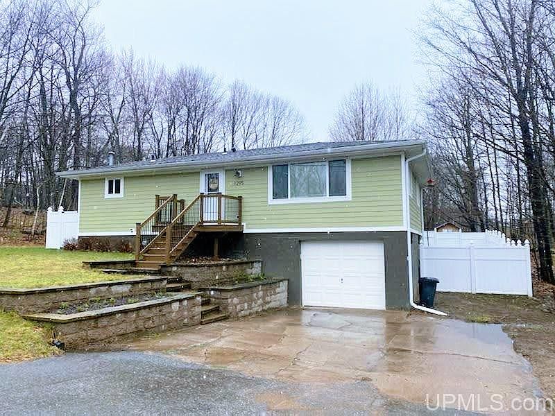 1st image of 1295 Vandenboom Ave