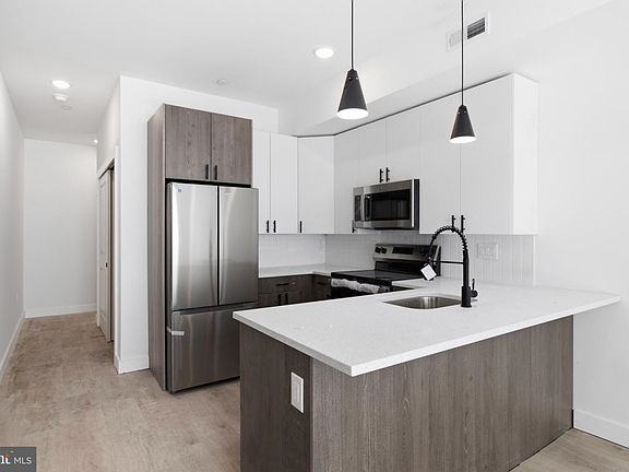 2nd image of 2326 N 16th St #2