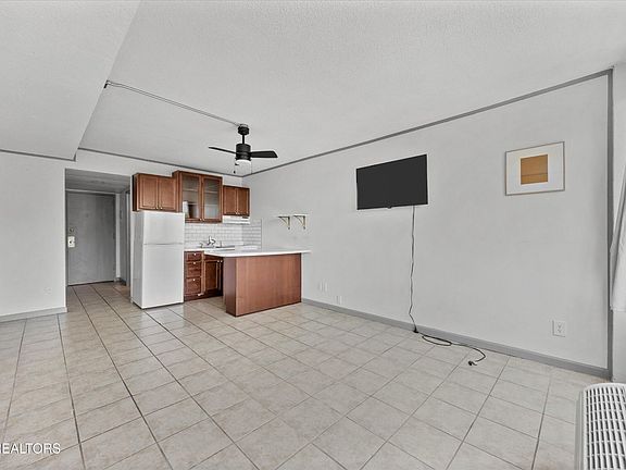 2nd image of 1700 Clinch Ave APT 504