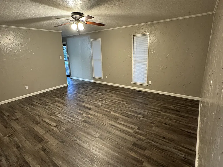 5505 Ridgewood Ln — Photo 6